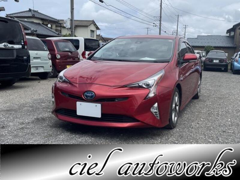 TOYOTA PRIUS