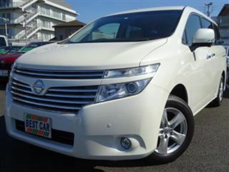 NISSAN　ELGRAND