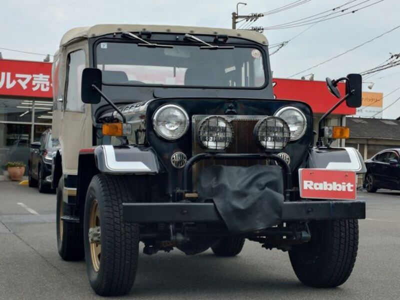 MITSUBISHI JEEP