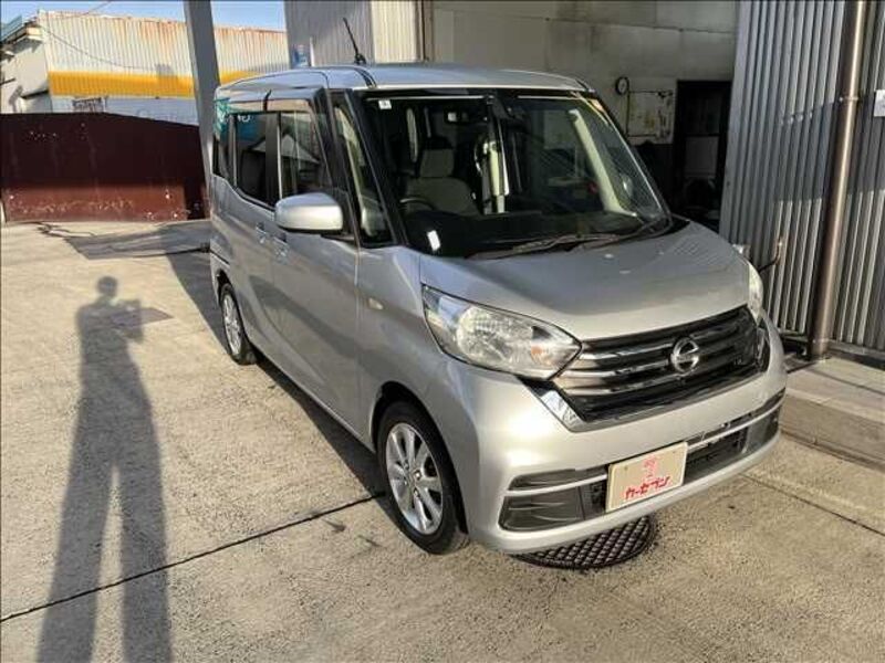 NISSAN DAYZ ROOX