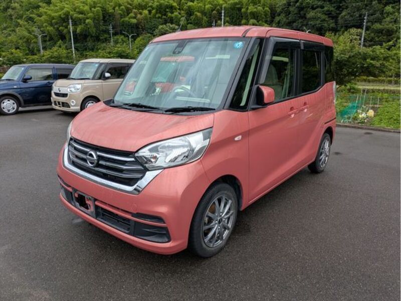 NISSAN DAYZ ROOX