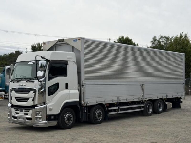 ISUZU GIGA