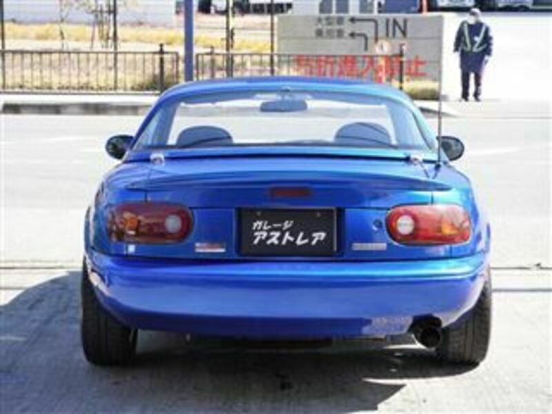 EUNOS ROADSTER