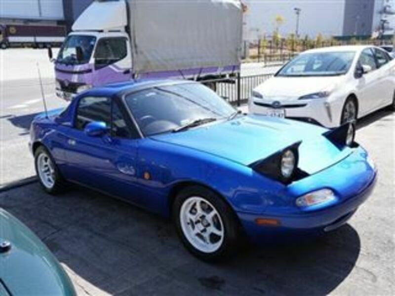 EUNOS ROADSTER