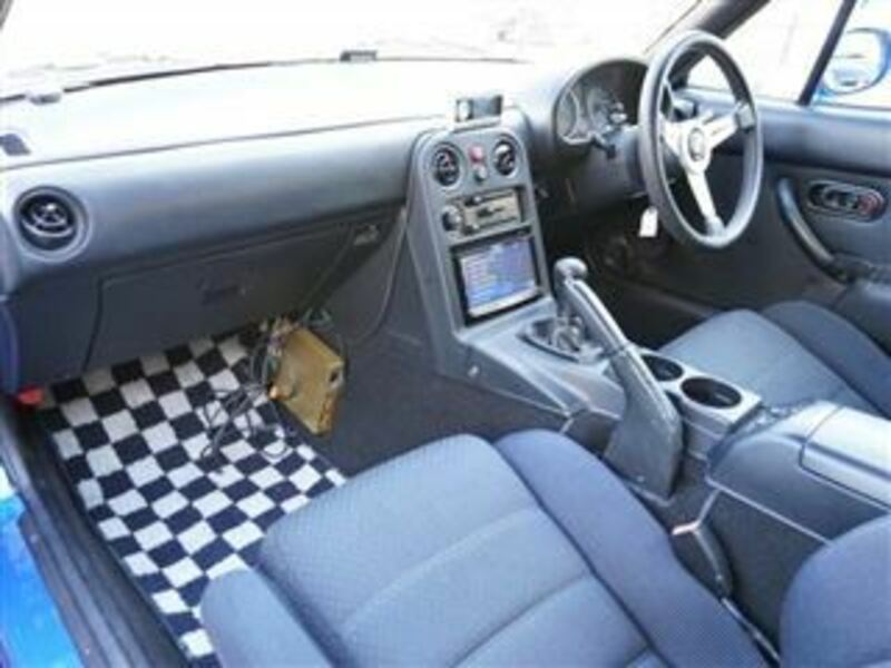 EUNOS ROADSTER