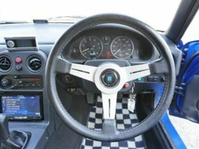 EUNOS ROADSTER