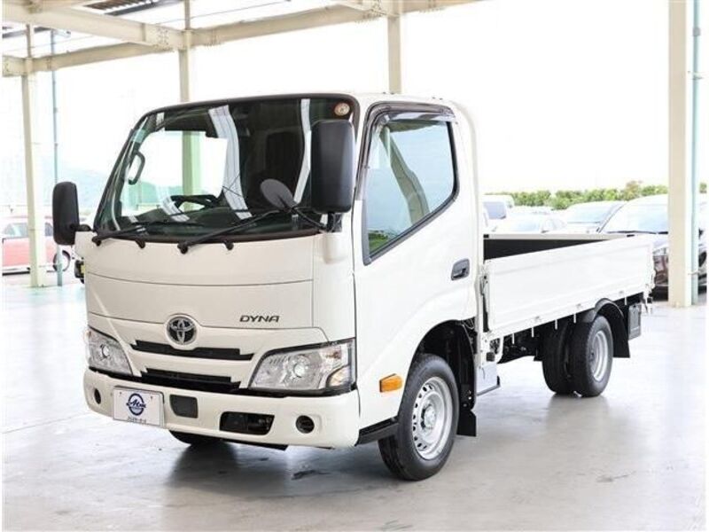 TOYOTA DYNA