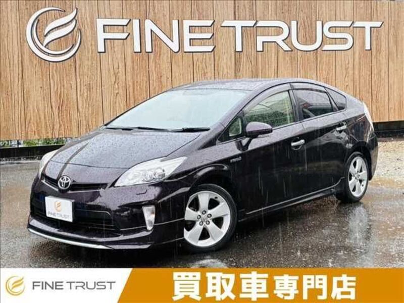 TOYOTA PRIUS