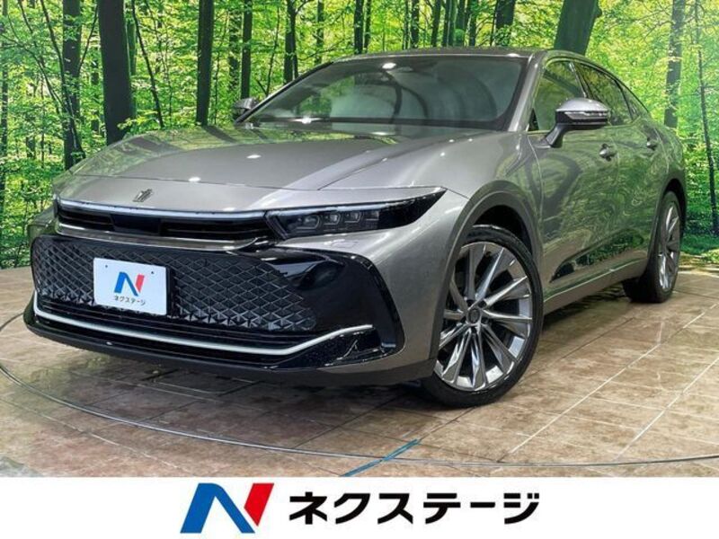 TOYOTA CROWN CROSSOVER