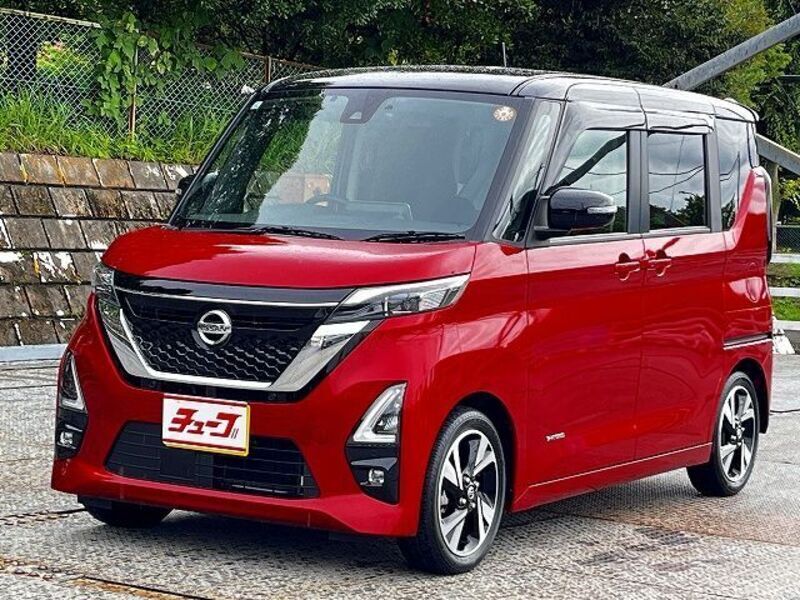 NISSAN ROOX