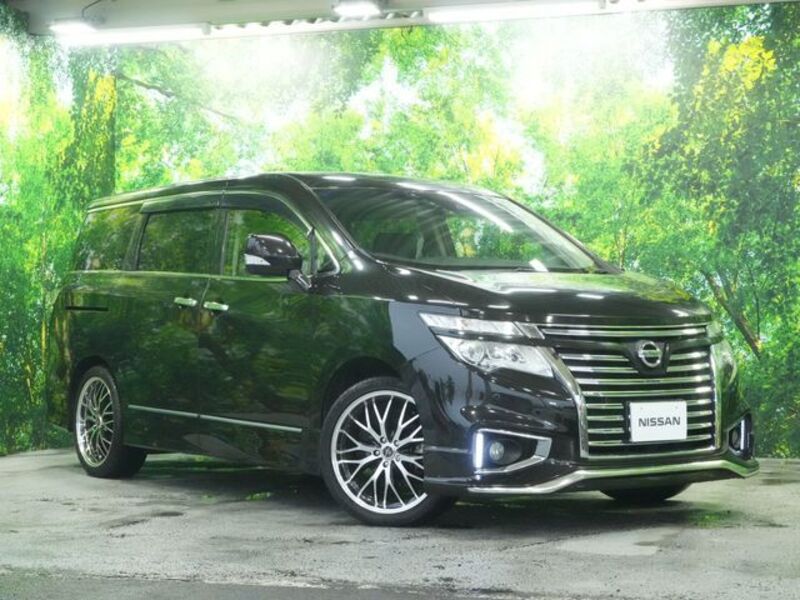 NISSAN ELGRAND