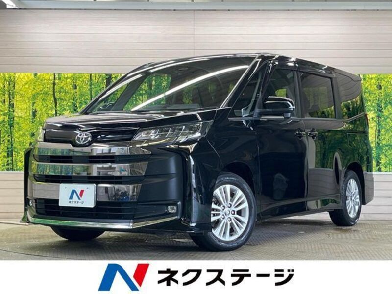 TOYOTA NOAH