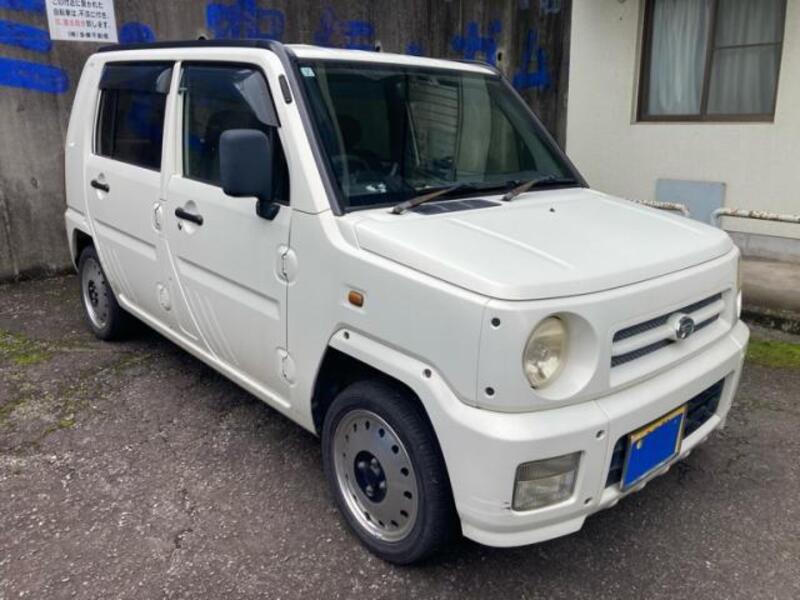 DAIHATSU NAKED
