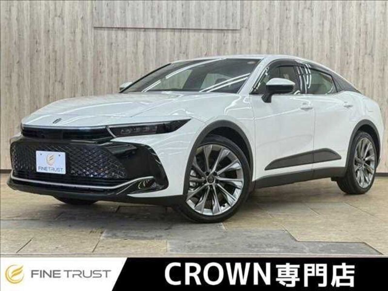 TOYOTA CROWN CROSSOVER