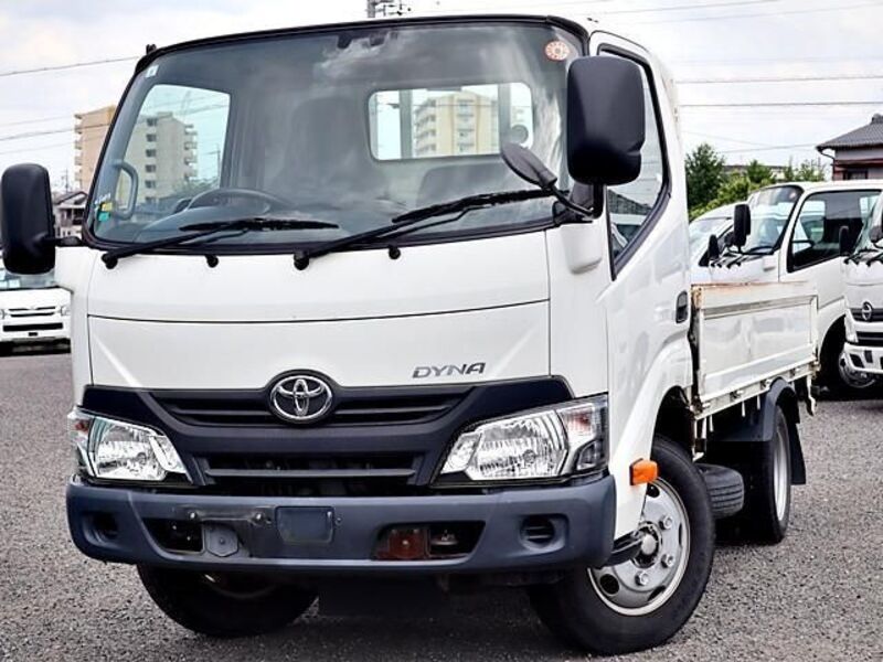 TOYOTA DYNA