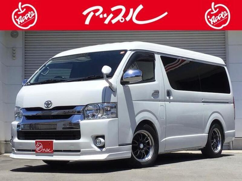 TOYOTA HIACE WAGON