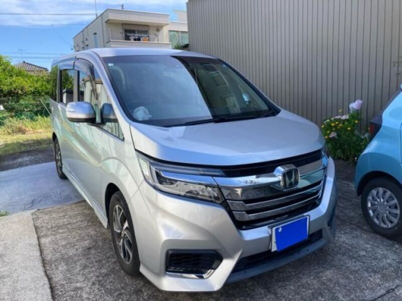 HONDA STEPWAGON SPADA