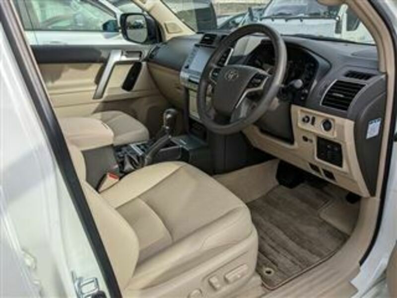 LAND CRUISER PRADO-16