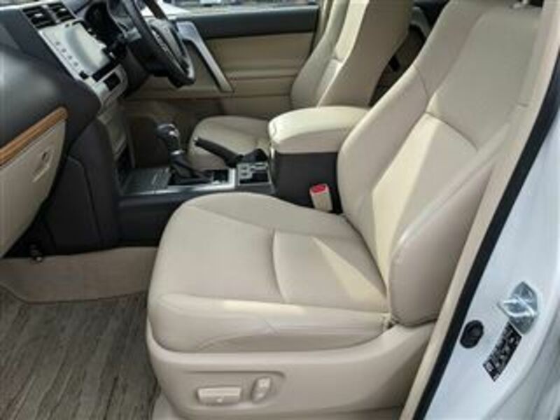 LAND CRUISER PRADO-33