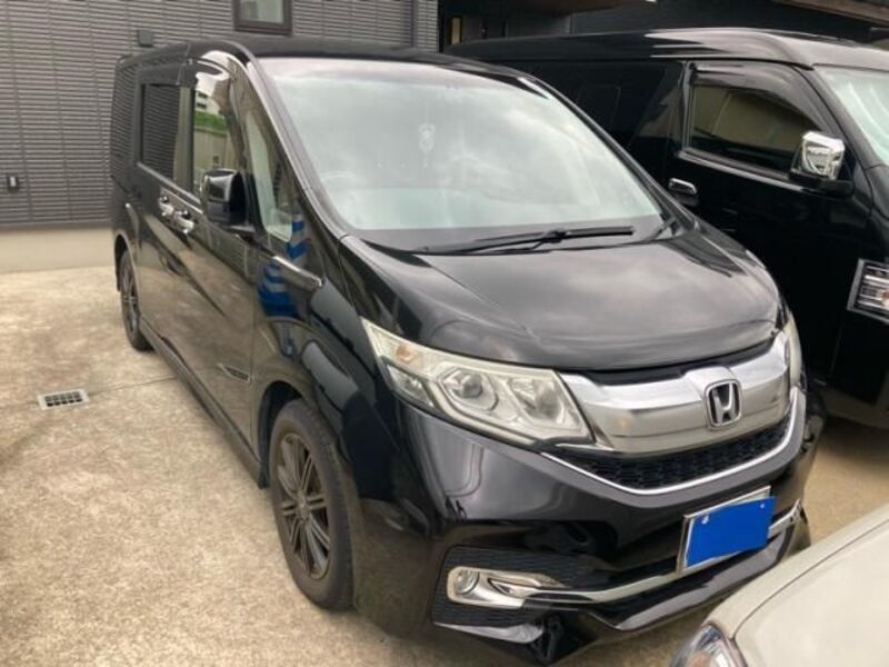 HONDA STEPWAGON SPADA