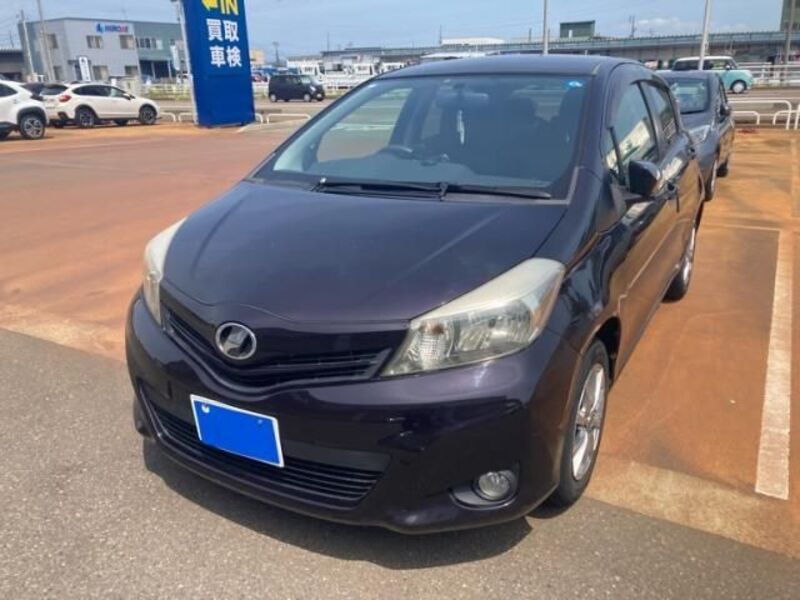 TOYOTA VITZ
