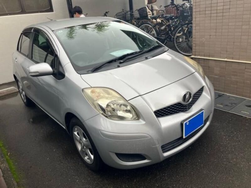 TOYOTA VITZ