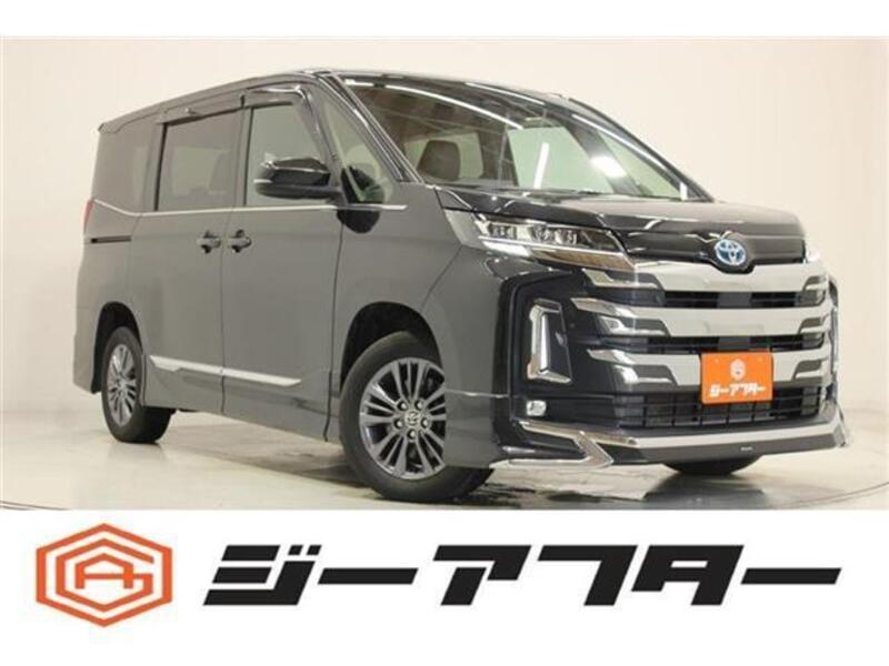 TOYOTA NOAH