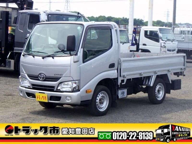 TOYOTA DYNA