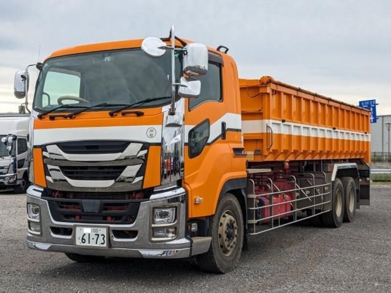 ISUZU GIGA