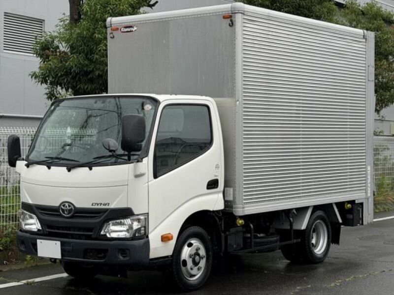 TOYOTA DYNA
