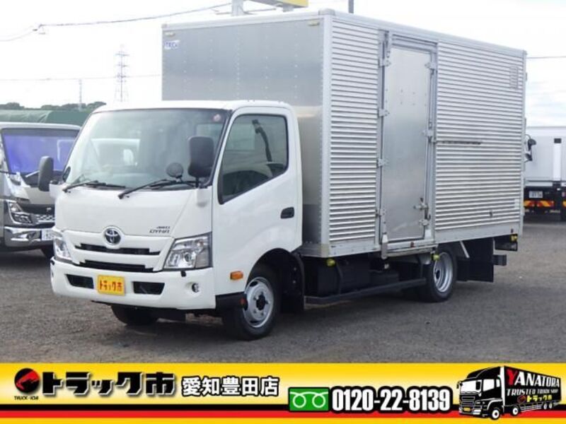 TOYOTA DYNA