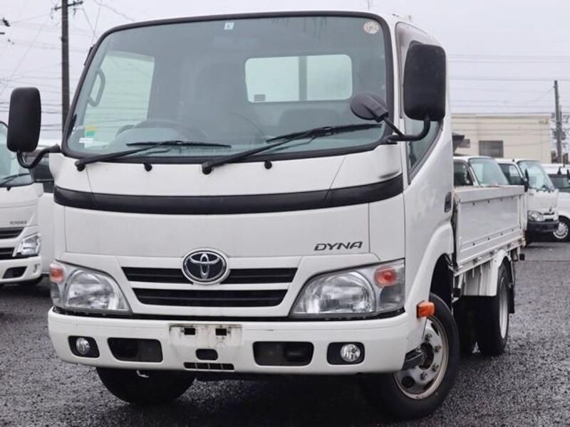 TOYOTA DYNA