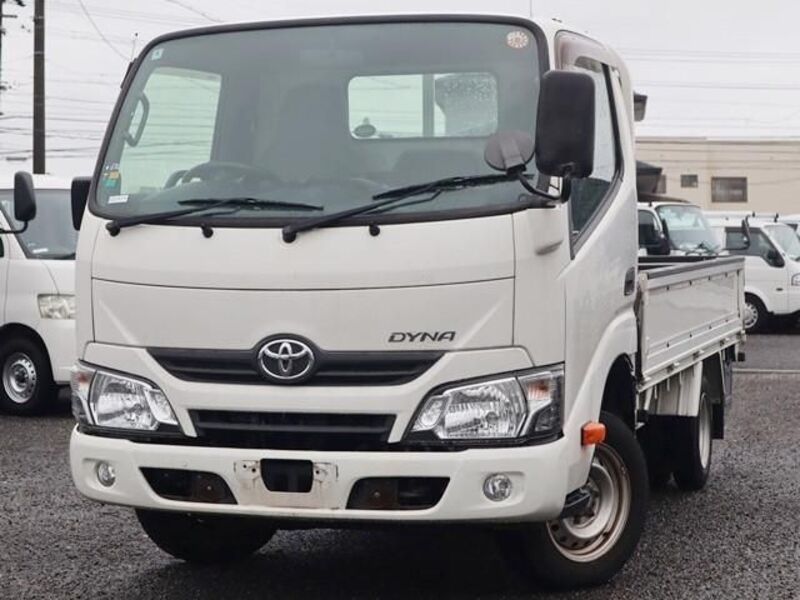 TOYOTA DYNA