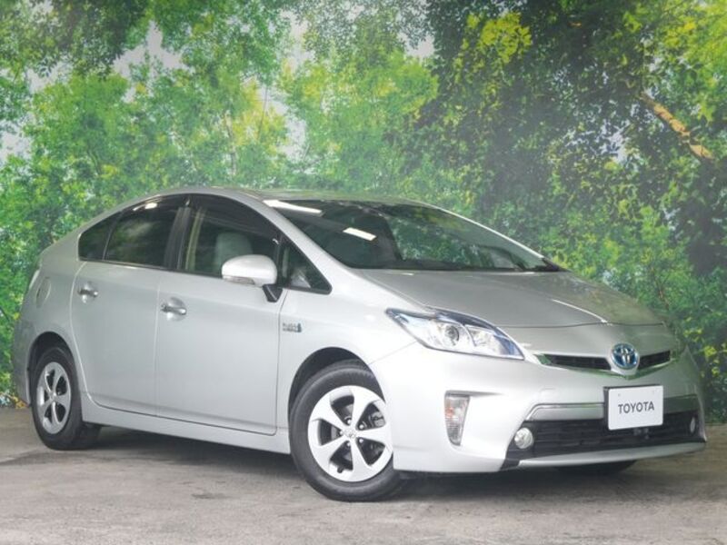 TOYOTA PRIUS PHV