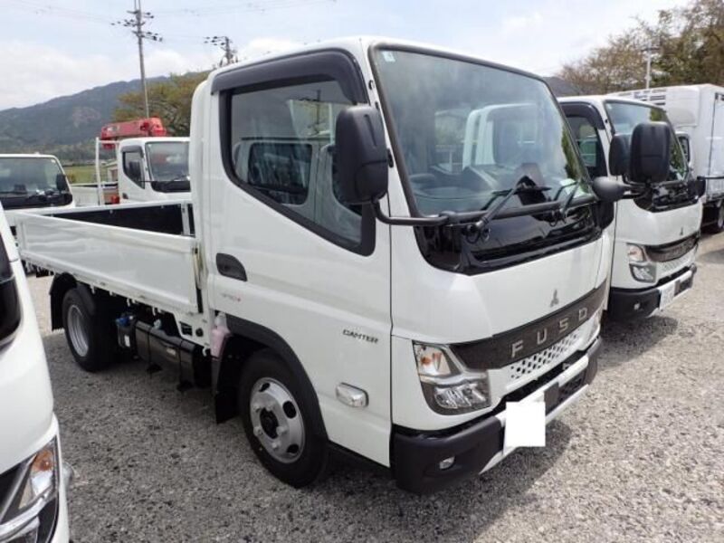 MITSUBISHI CANTER
