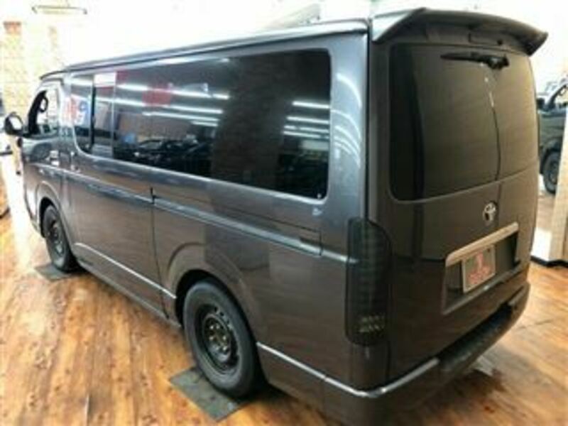 HIACE VAN-6