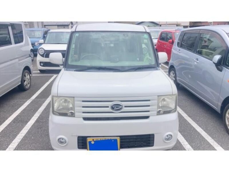 DAIHATSU MOVE CONTE