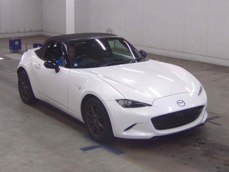 MAZDA ROADSTER