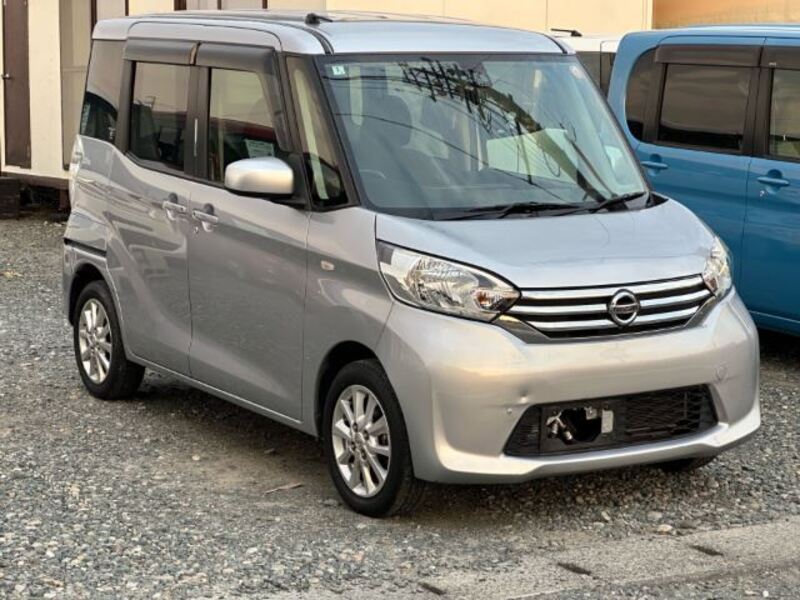 NISSAN DAYZ ROOX