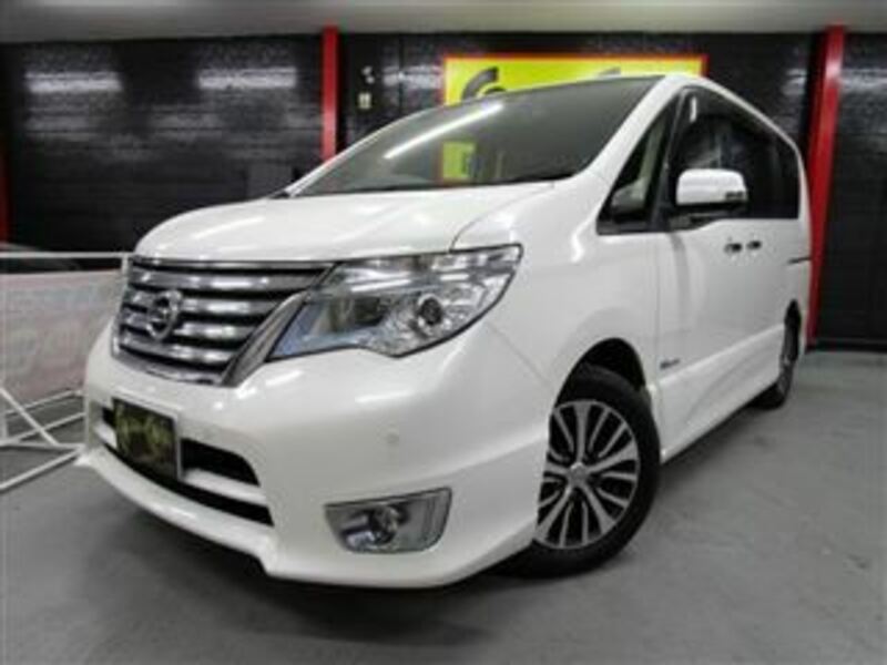 NISSAN　SERENA