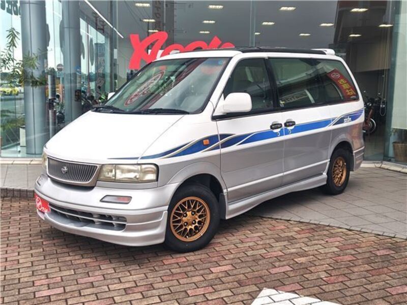 NISSAN LARGO