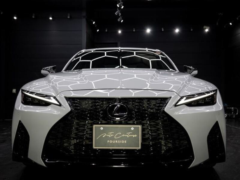 LEXUS IS