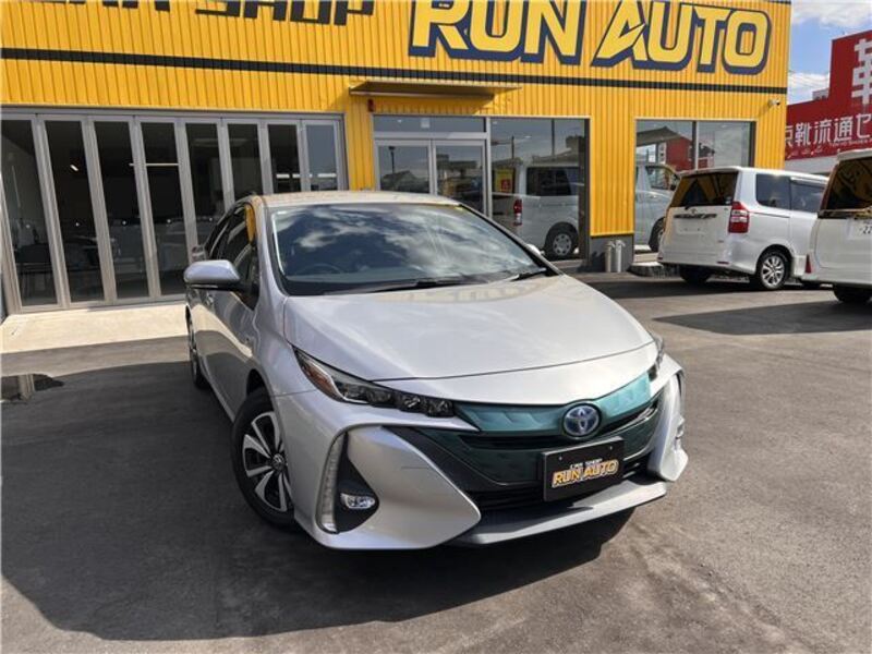TOYOTA PRIUS PHV