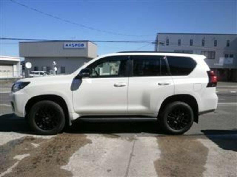 LAND CRUISER PRADO-11