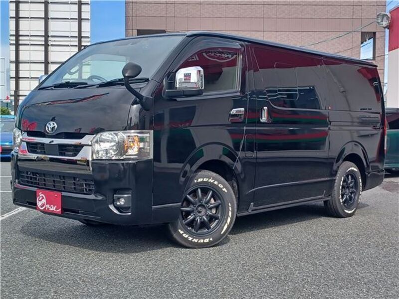 TOYOTA HIACE