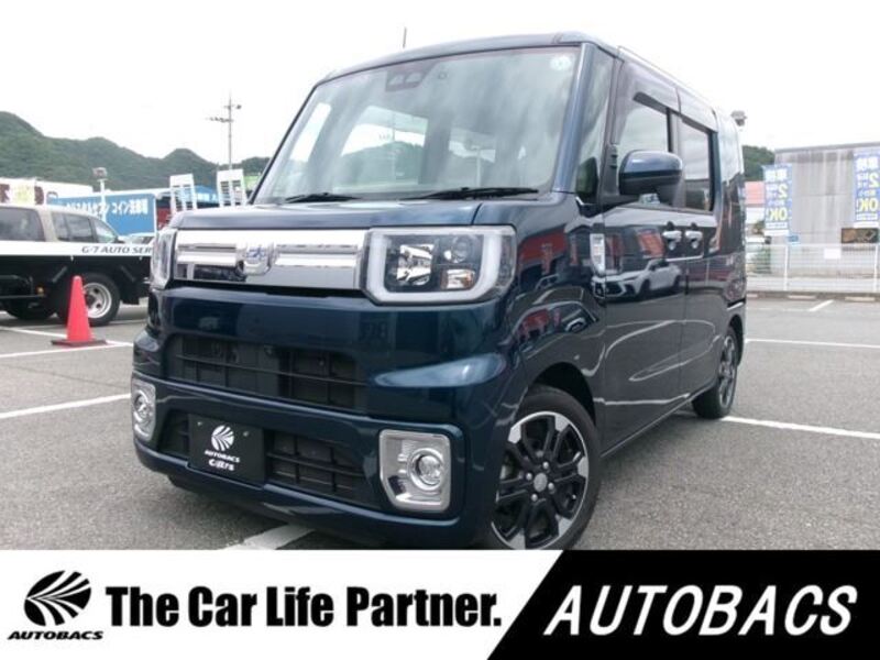 DAIHATSU WAKE
