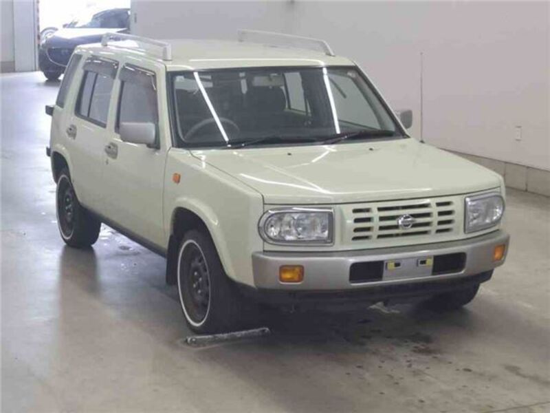 NISSAN RASHEEN