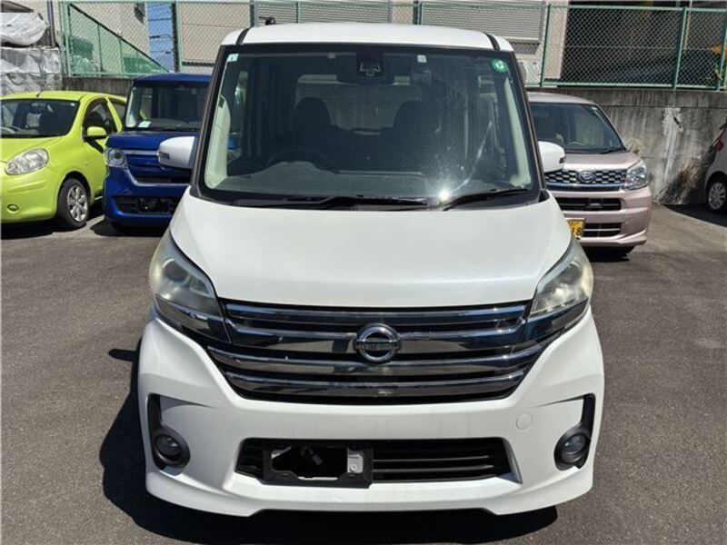 NISSAN DAYZ ROOX