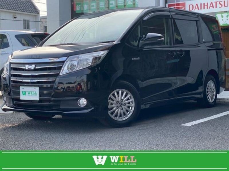 TOYOTA NOAH
