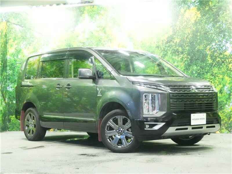 MITSUBISHI DELICA D5